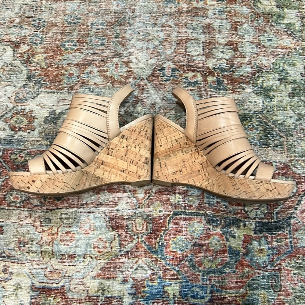 Franco Sarto Women's Tan 4” Wedge Sandals Size 7 - Picture 4 of 15